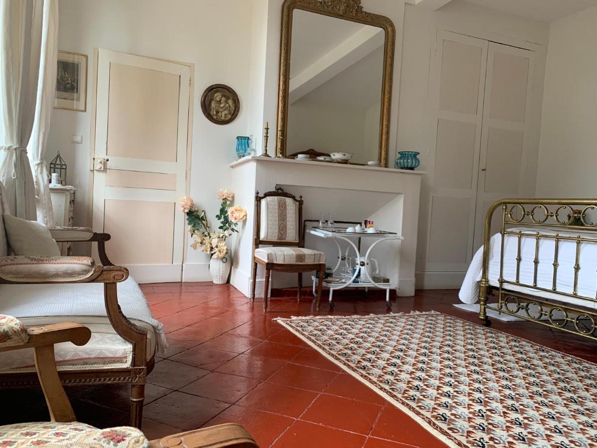 ラヴォール Le Moulin Du Carla Bed & Breakfast エクステリア 写真