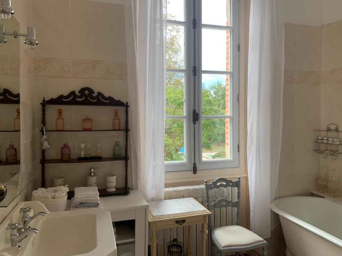 ラヴォール Le Moulin Du Carla Bed & Breakfast エクステリア 写真