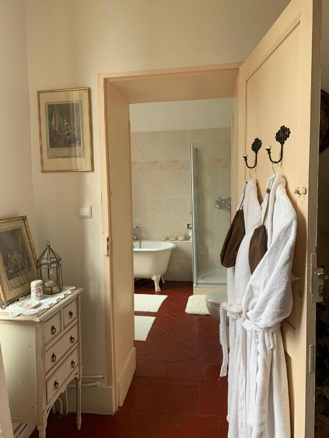 ラヴォール Le Moulin Du Carla Bed & Breakfast エクステリア 写真